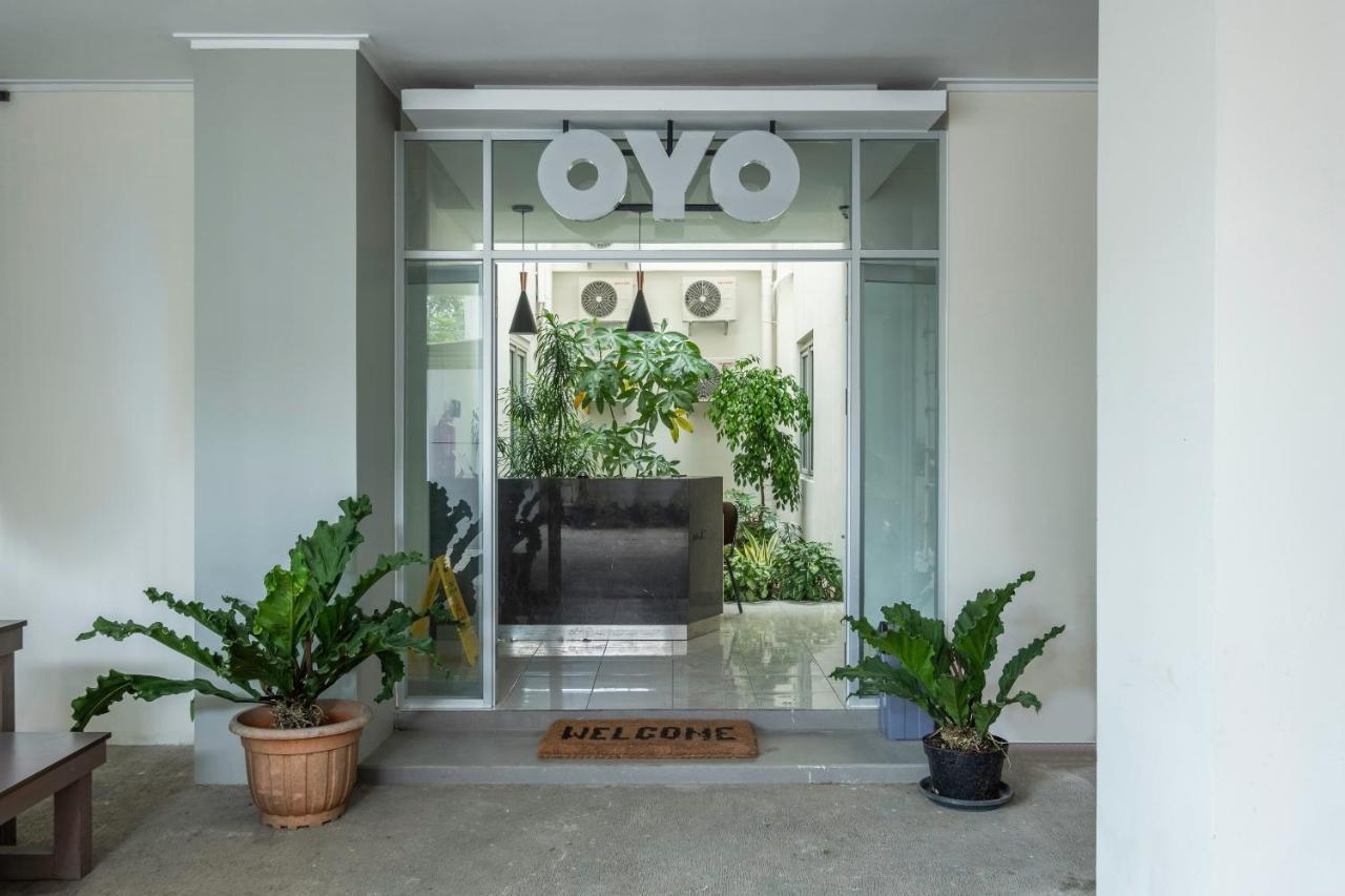 Hotel Super Oyo 1876 Fortuna Bandung
