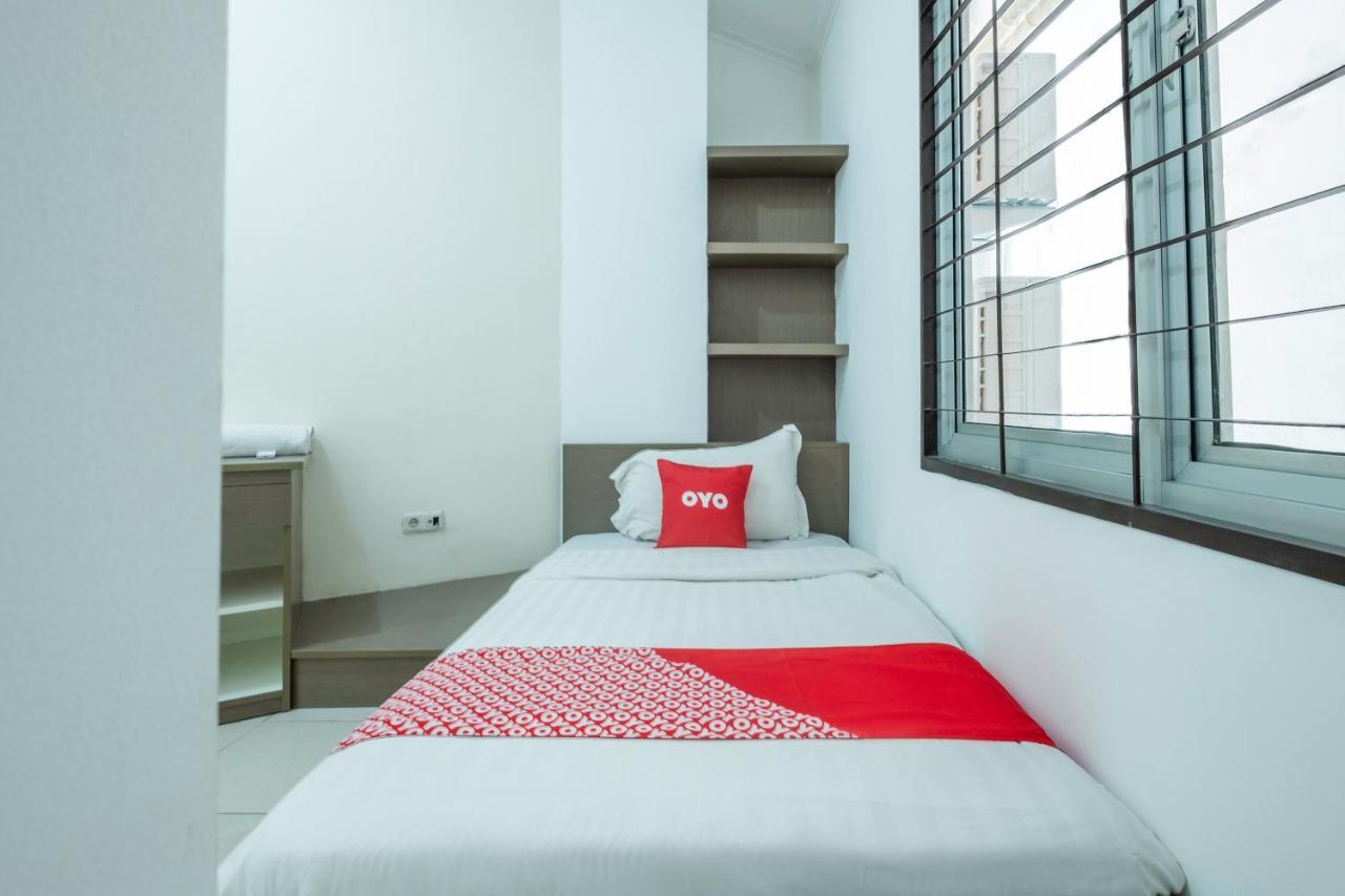 Super Oyo 1876 Fortuna Hotel Bandung
