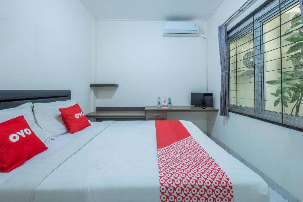 Hotel Super Oyo 1876 Fortuna Bandung